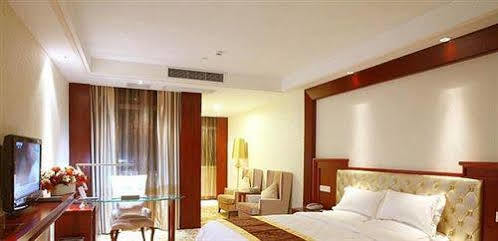 Jinan Zhuo Rui Hotel Hongjialou Bagian luar foto